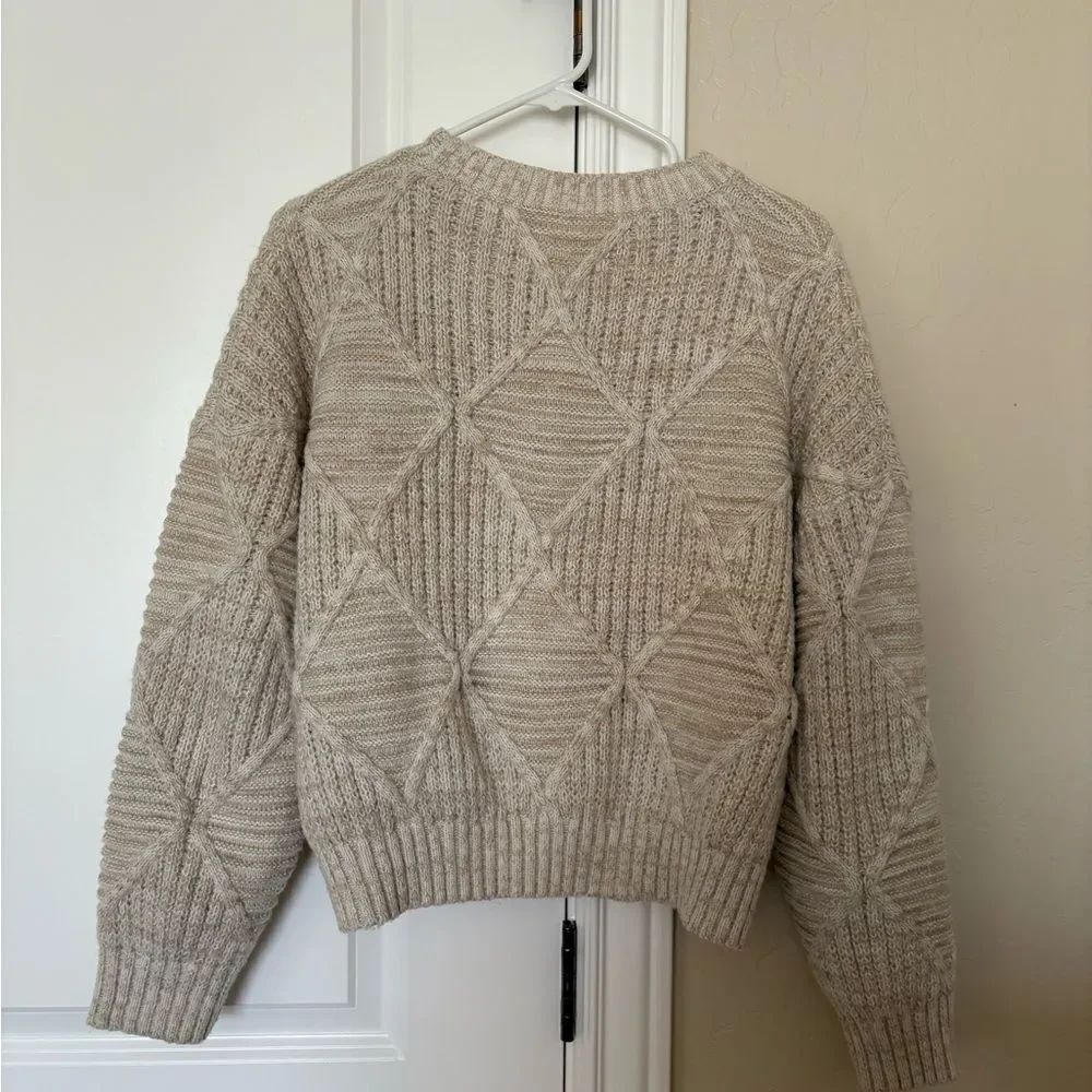 Cute Sweater - Picture 2 of 4